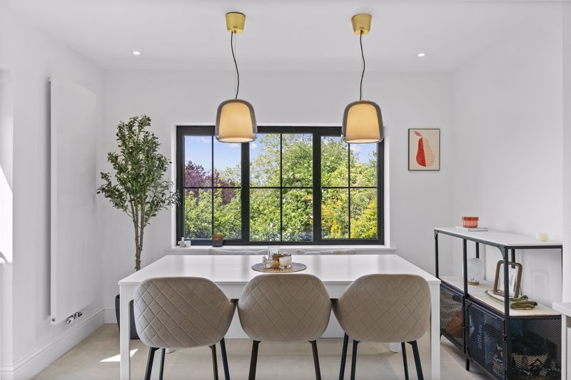 Dining- click for photo gallery